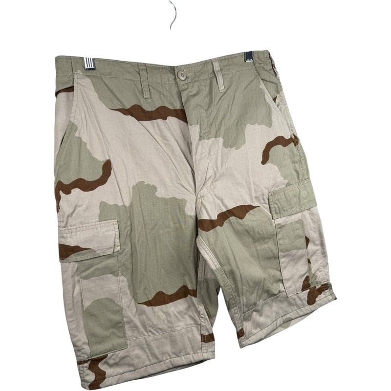 Vintage Camo Cargo Shorts Medium