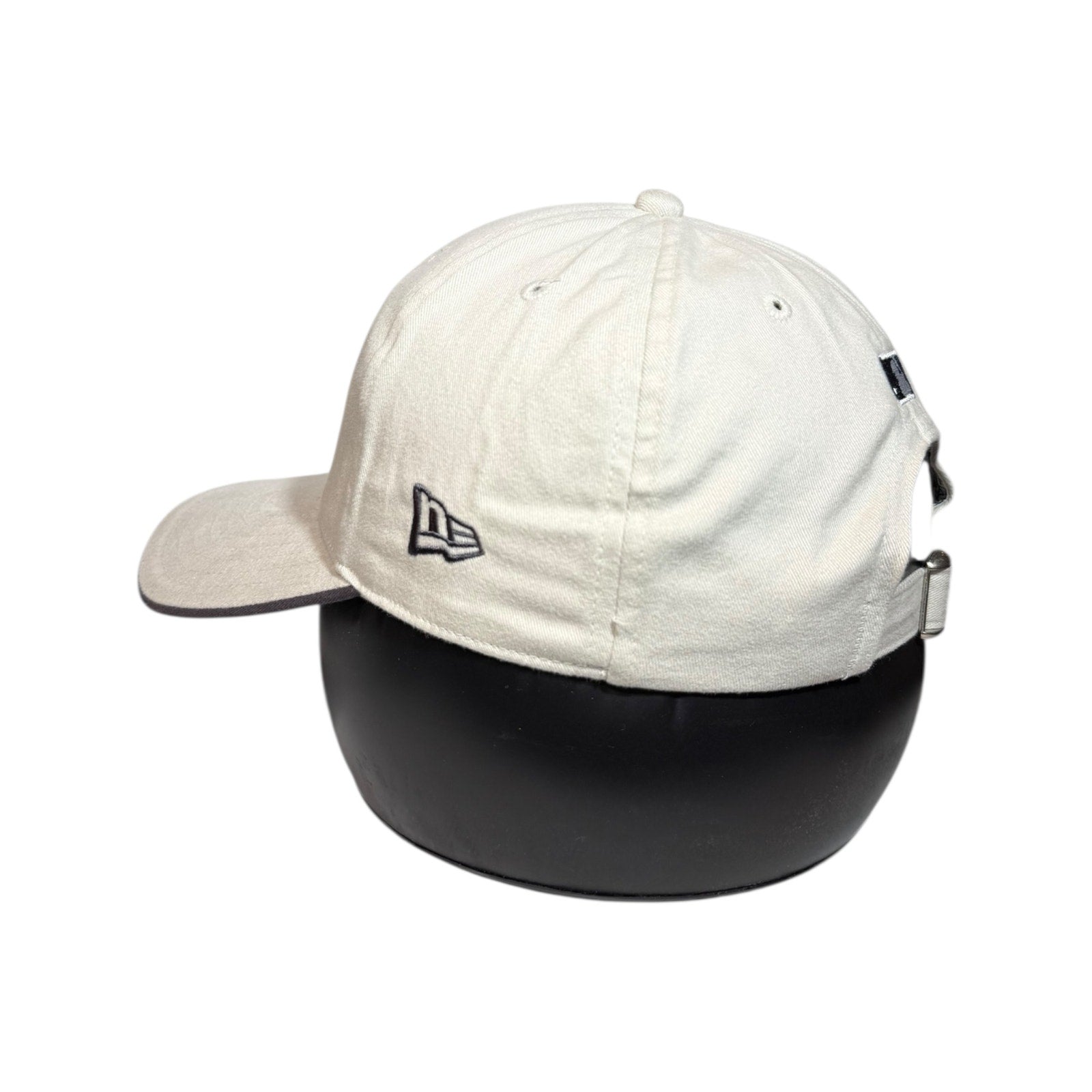 Vintage New Era New York Yankees 2000 MLB Strapback Hat