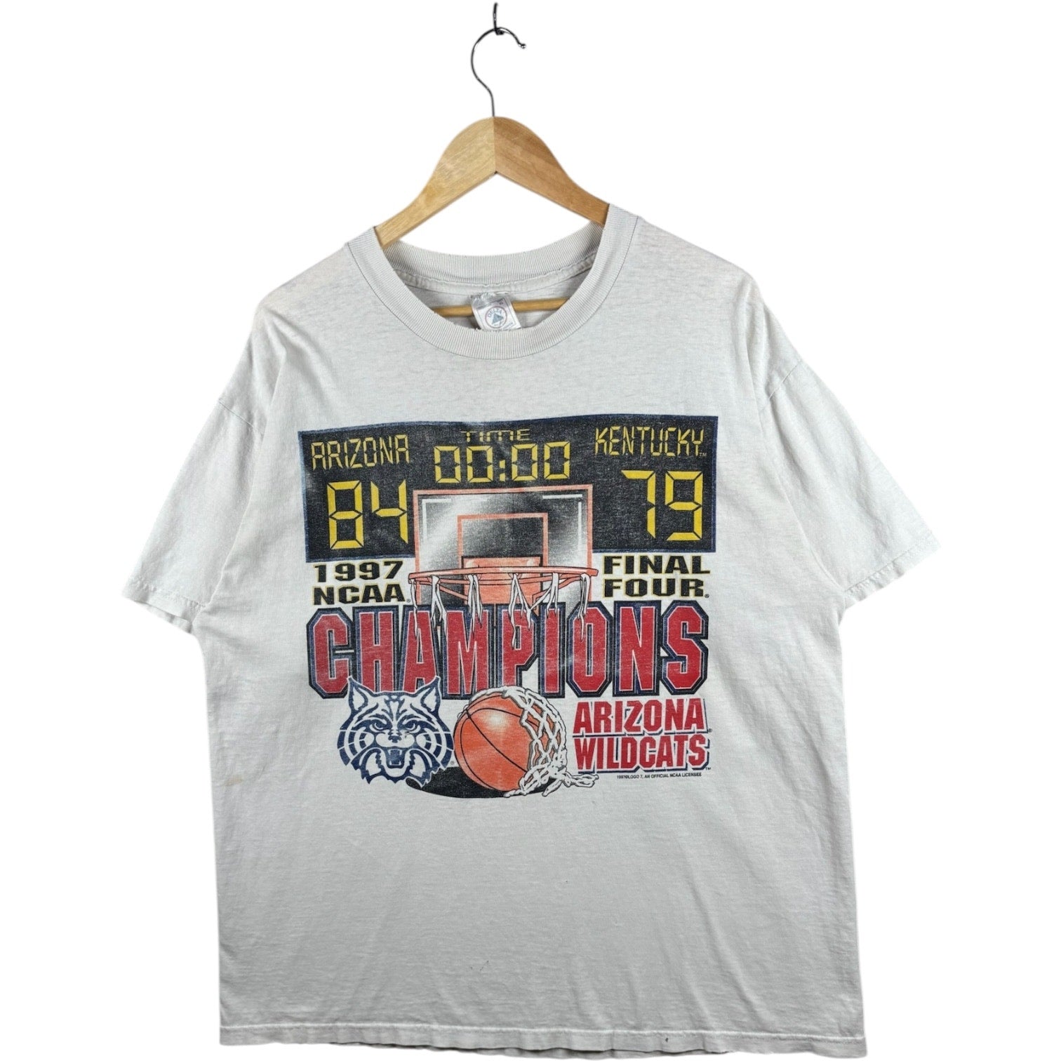 Vintage Wildcats Final Four NCAA T-Shirt 1997