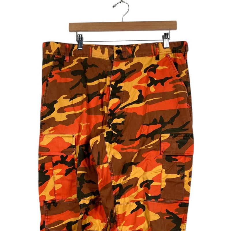 Vintage Camouflage Adjustable Cargo Pants 34x30