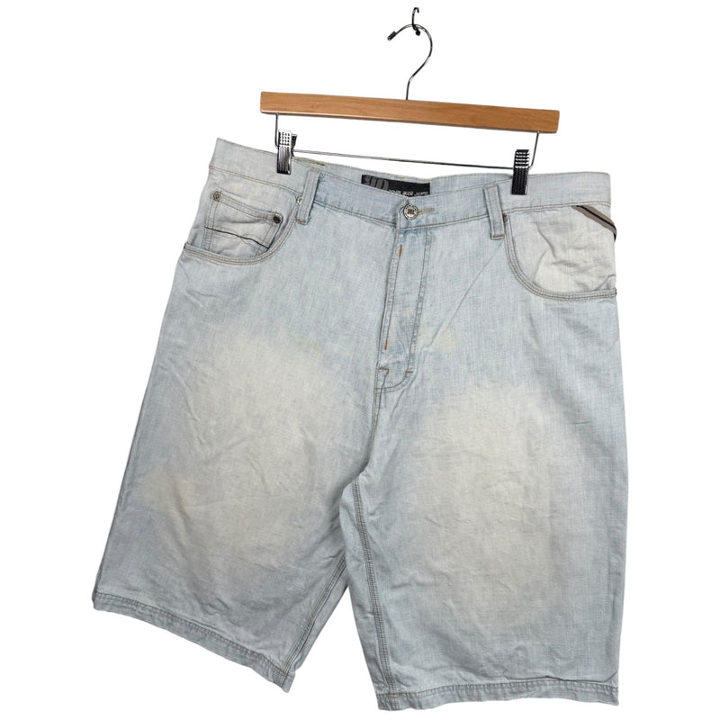 Vintage Light Wash Straight Leg Jean Denim Shorts 38