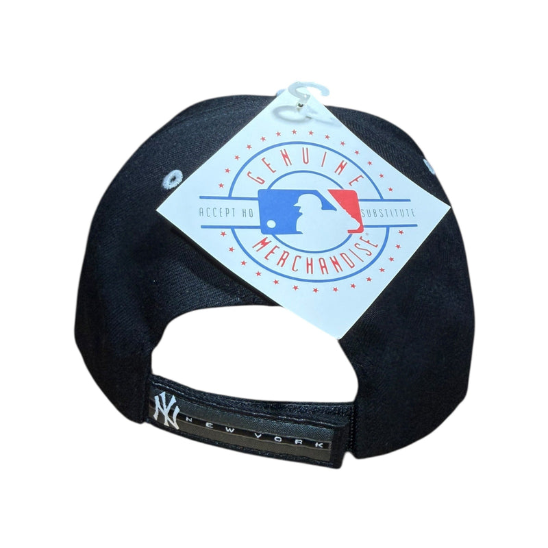 Vintage New York Yankee MLB Snapback Hat