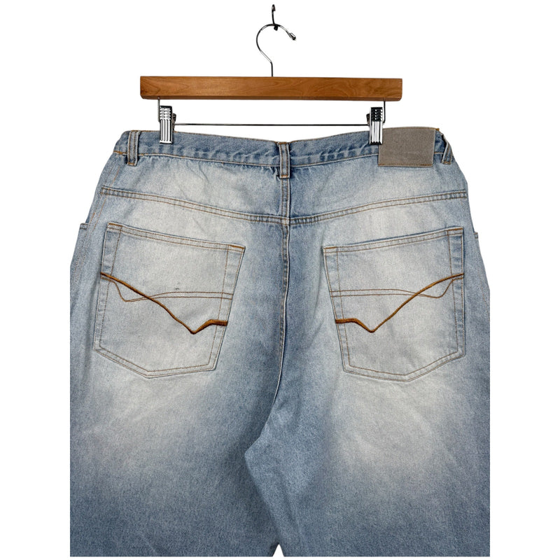 Vintage Straight Leg Bermuda Denim Jeans Shorts 42