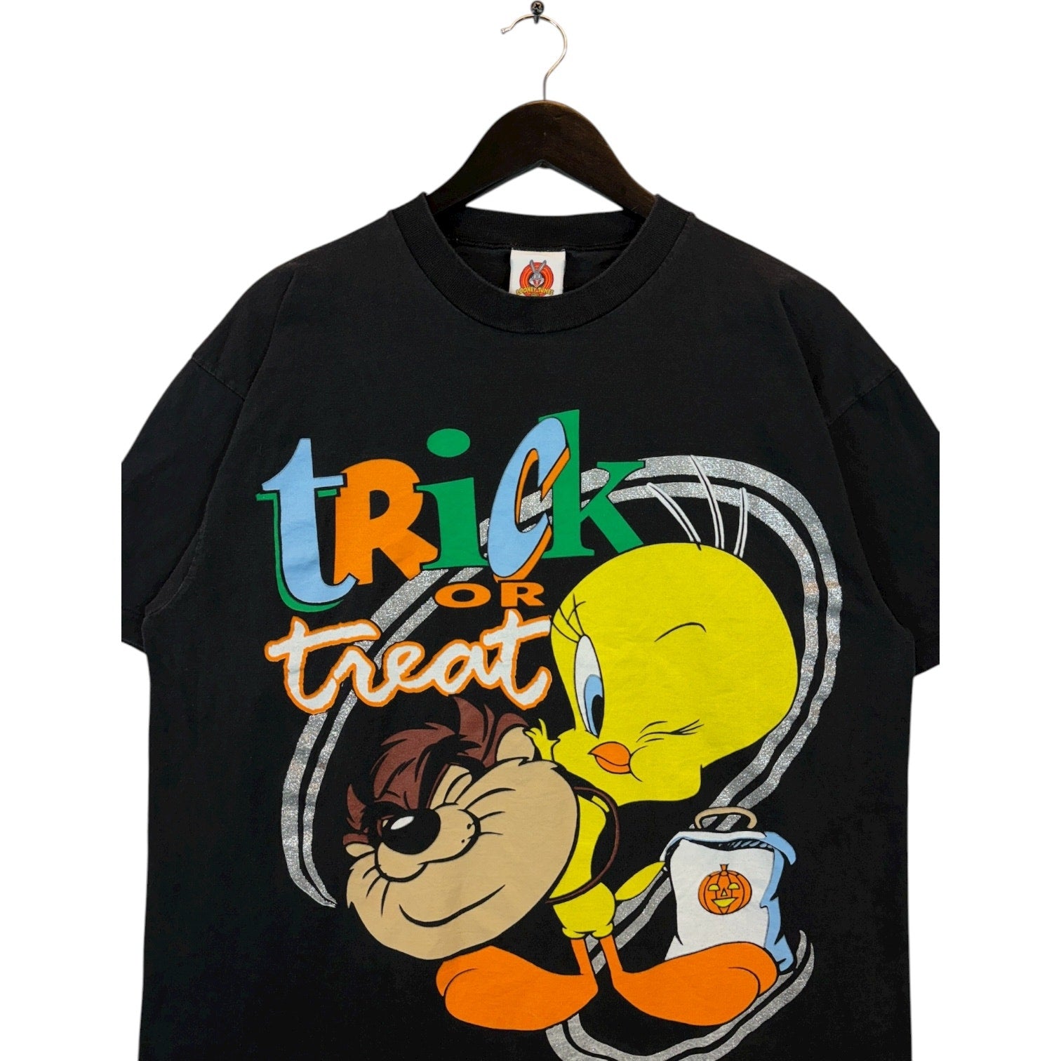 Vintage Looney Tunes Tweety Taz Trick Or Treat T-Shirt