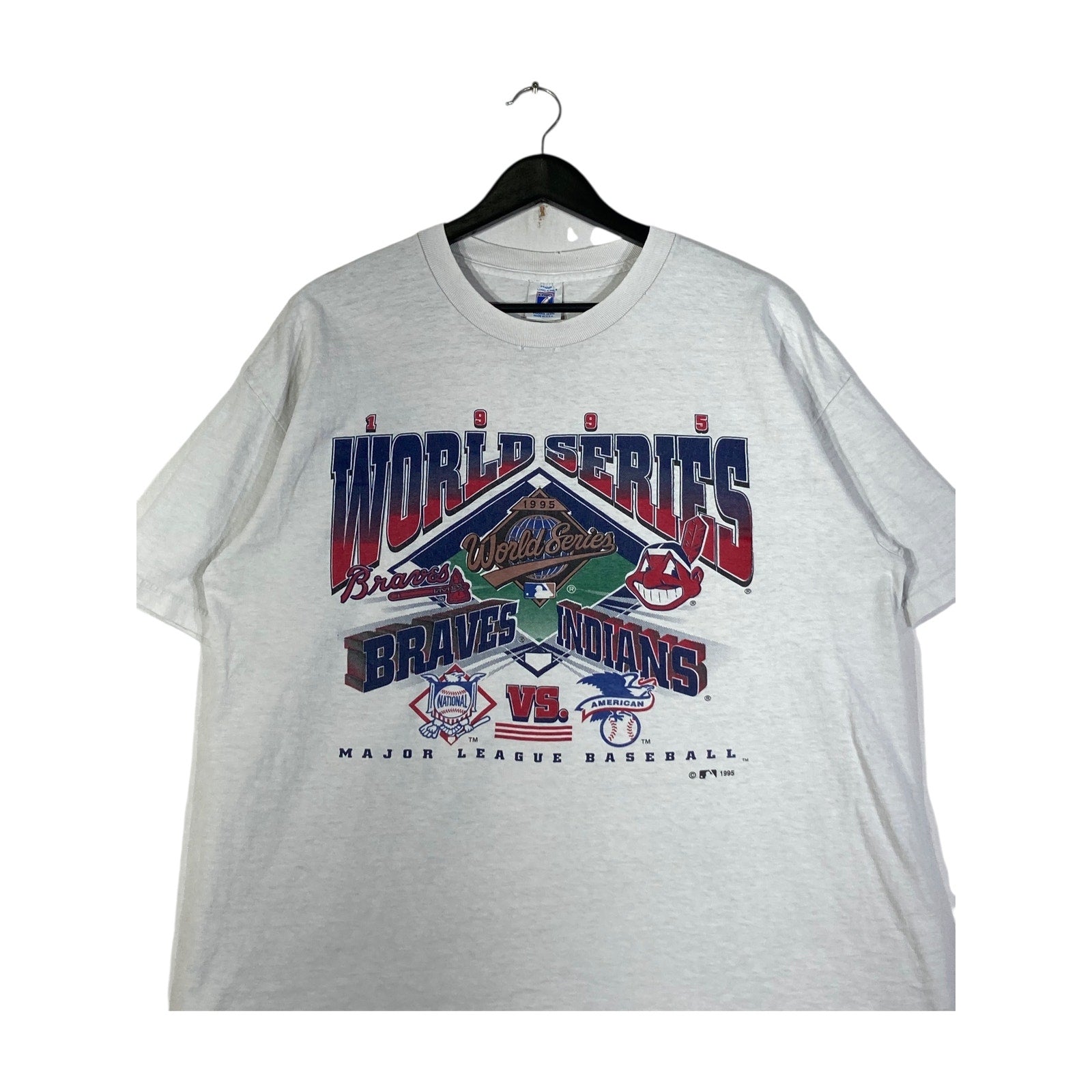 Vintage MLB World Series Braves Indians T-Shirt