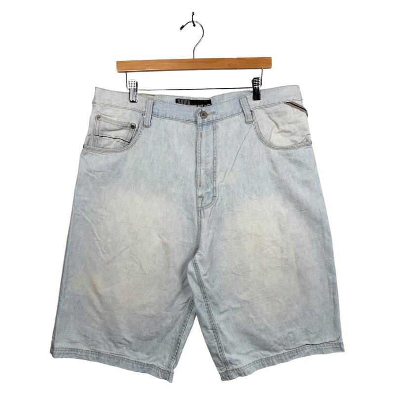 Vintage Light Wash Straight Leg Jean Denim Shorts 38