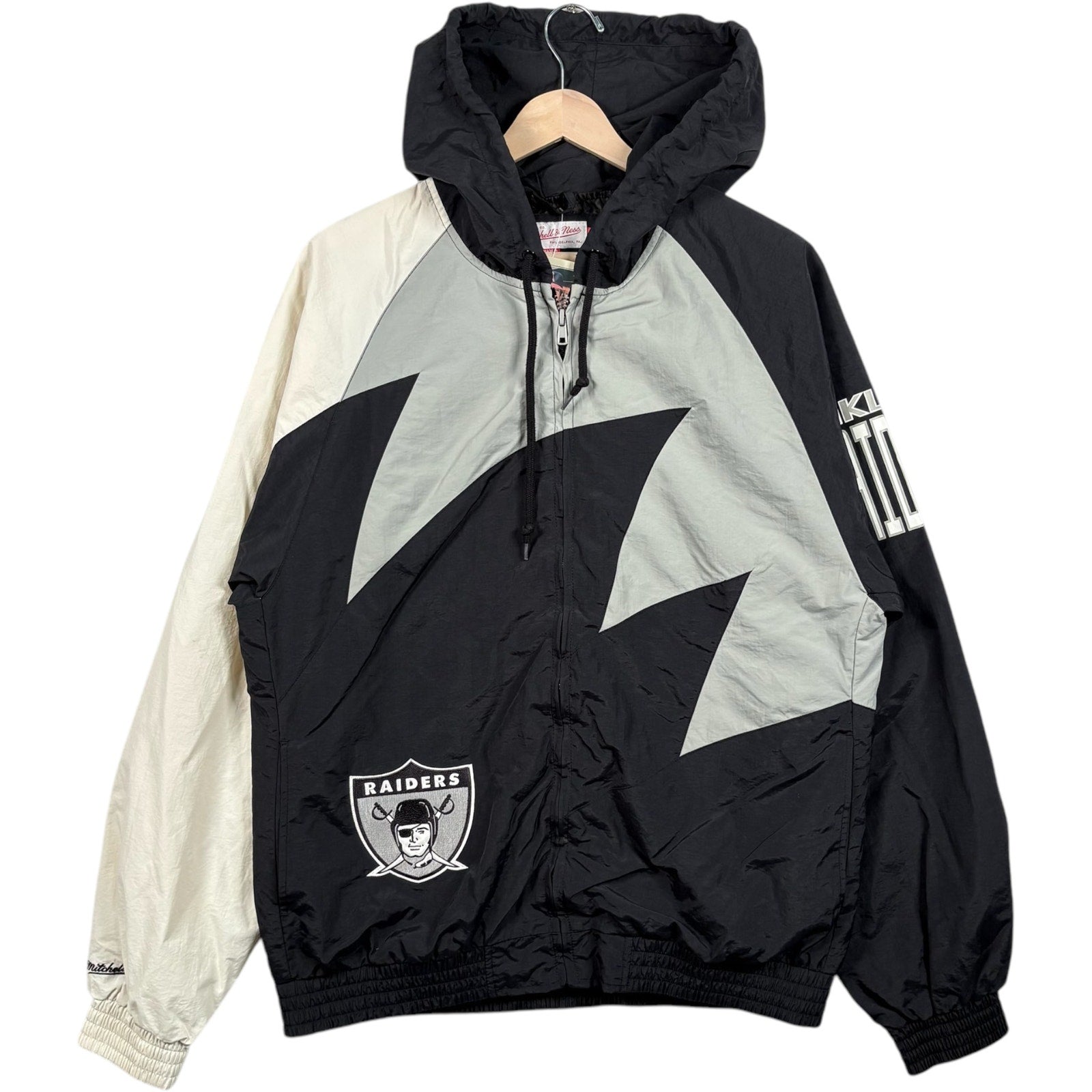 Vintage NFL Oakland Raiders Puffer Jacket
