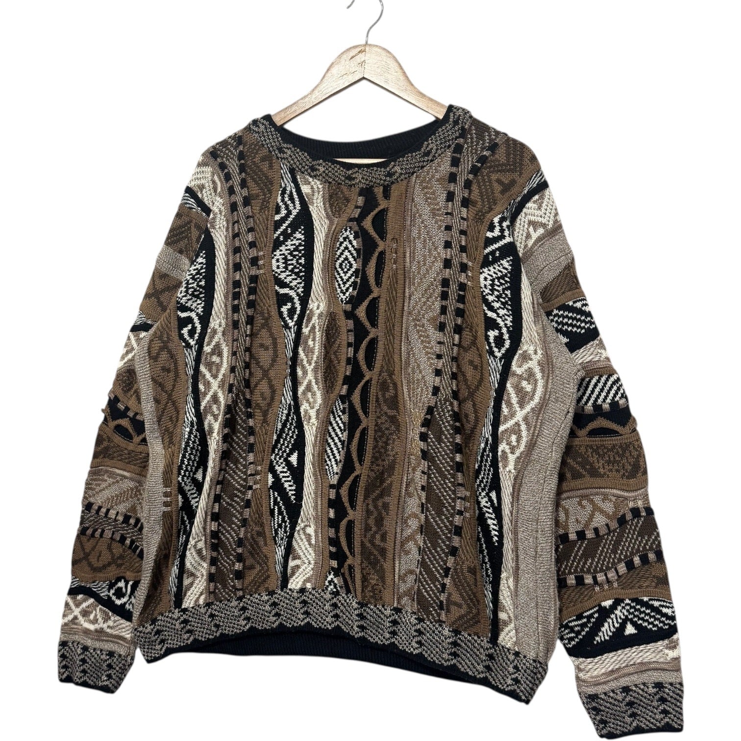 Vintage Patterned 3D Style Knit Sweater