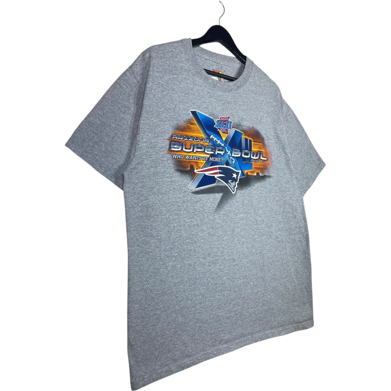 Vintage Patriots Arizona Super Bowl XLII NFL Graphic T-Shirt