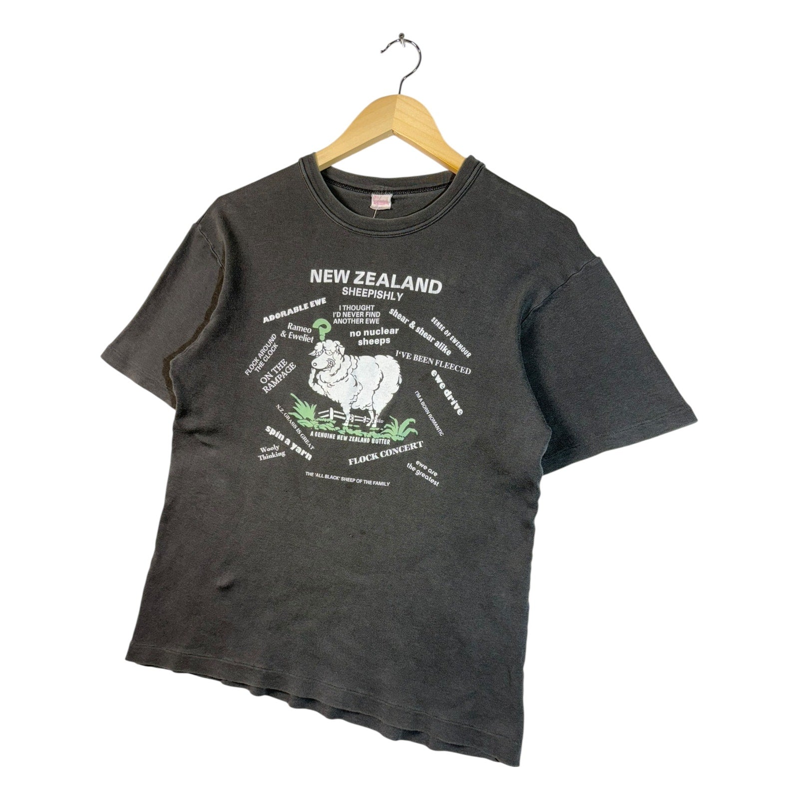Vintage New Zealand Sheepishly Graphic T-Shirt