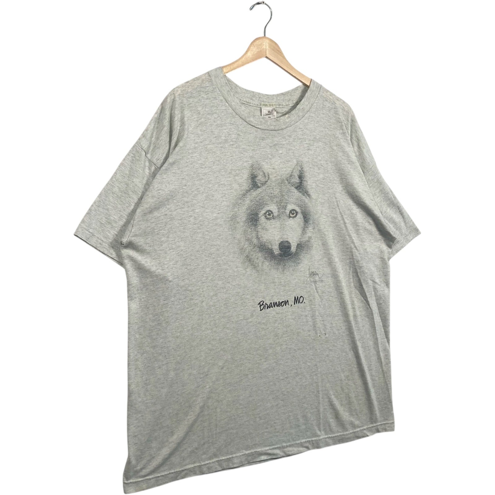 Vintage Branson Montana Wolf Tee