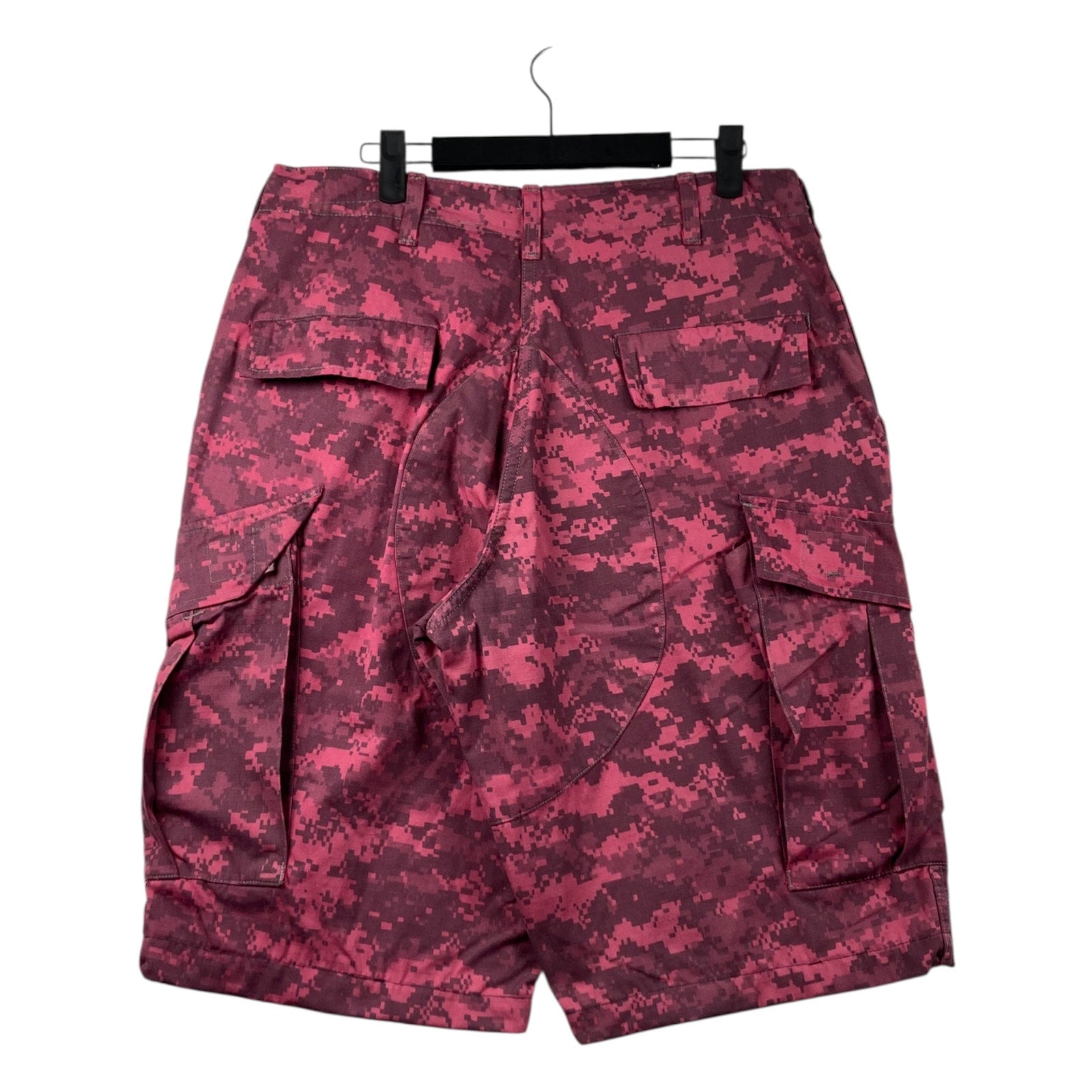 Vintage Camo Cargo Shorts 33