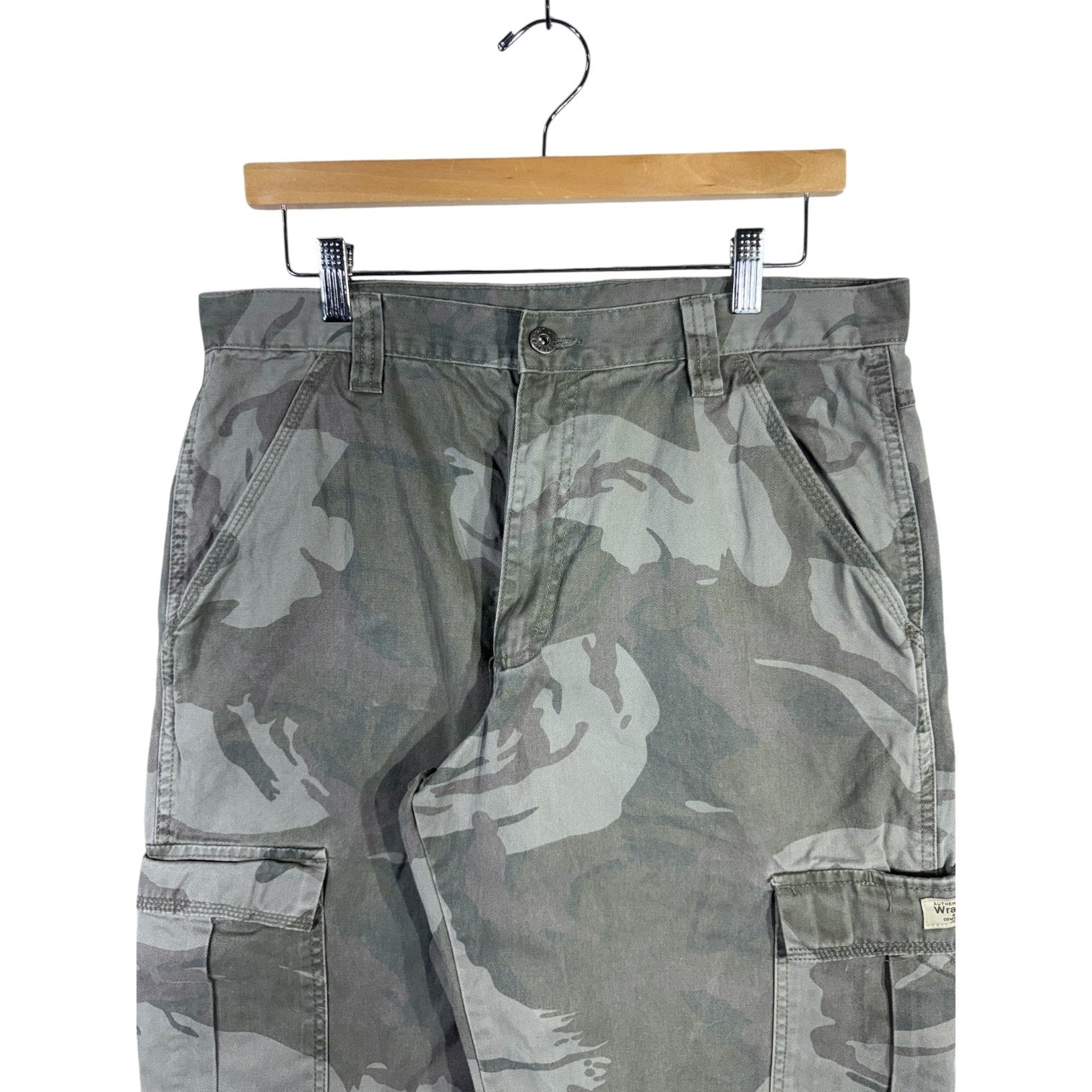 Vintage Wrangler Camouflage Cargo Shorts 32