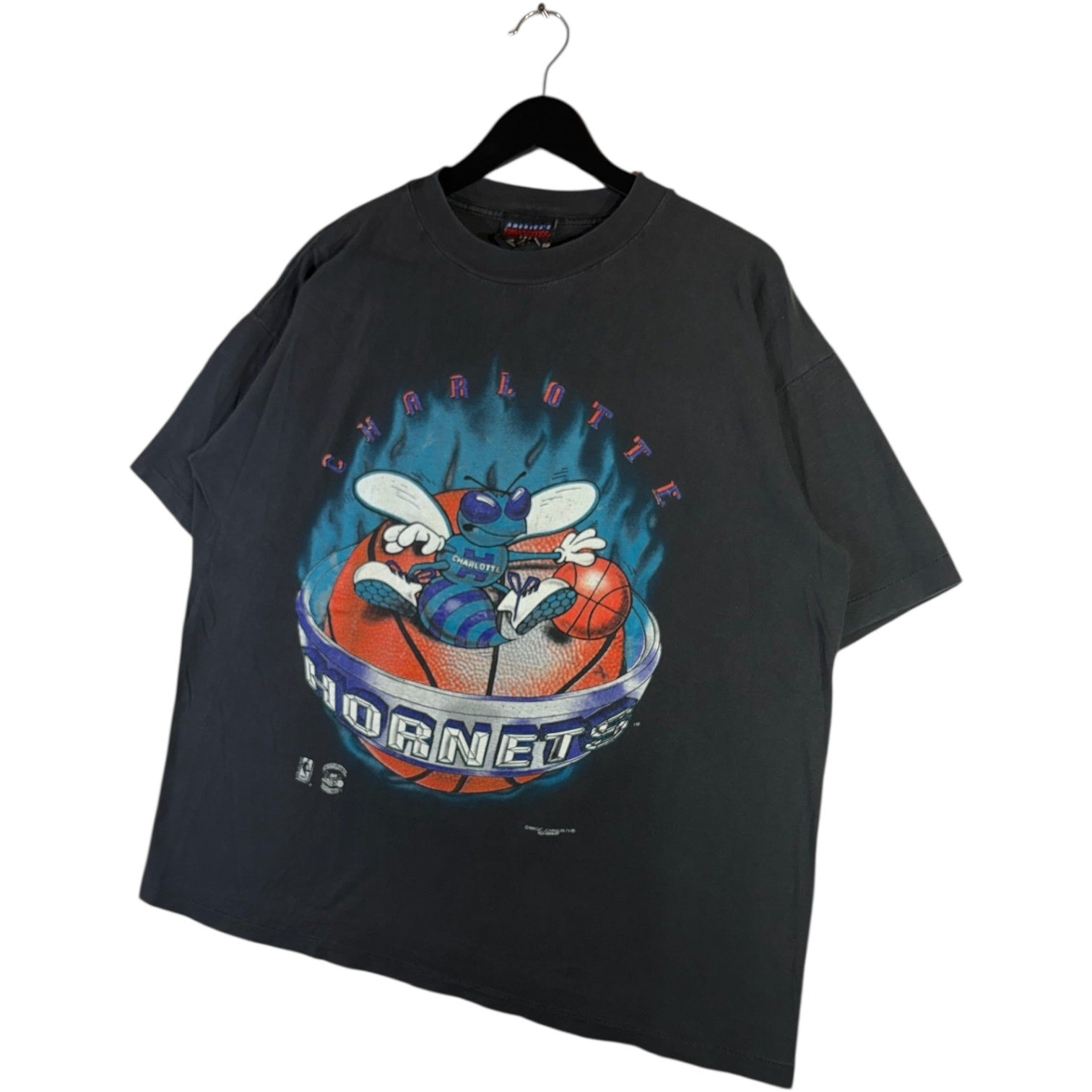 Vintage Charlotte Hornets NBA Graphic T-Shirt