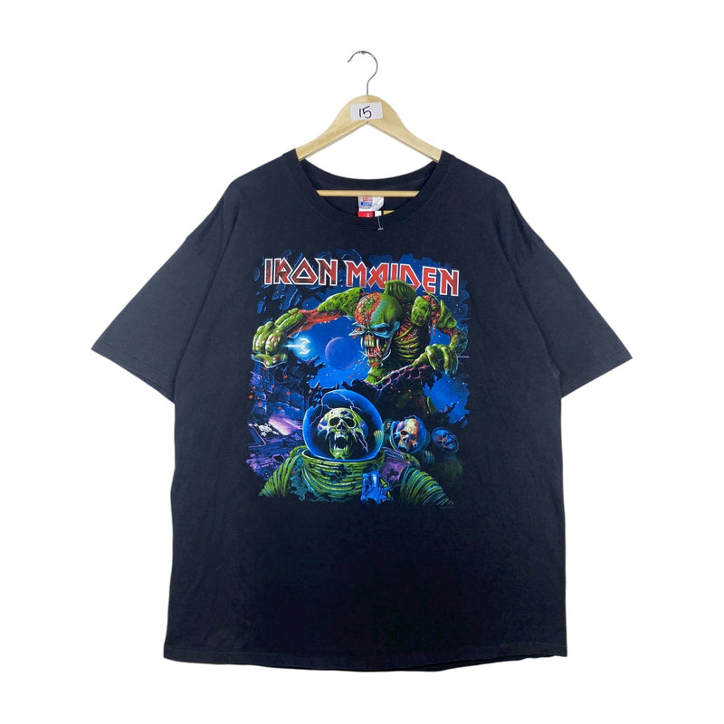 Vintage Iron Maiden The Final Frontier 2010 Graphic T-Shirt