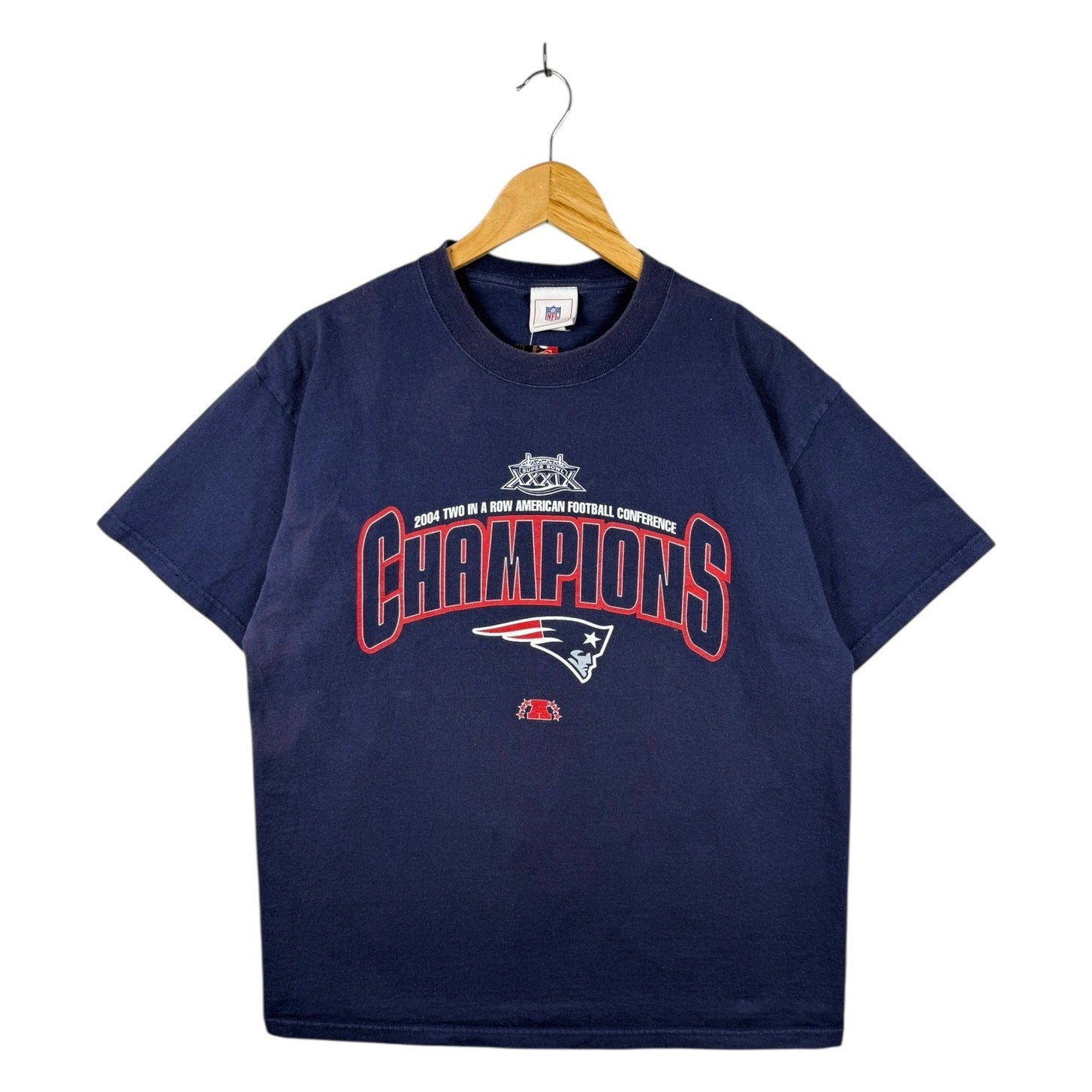 Vintage New England Patriots Champions 2004 NFL T-Shirt