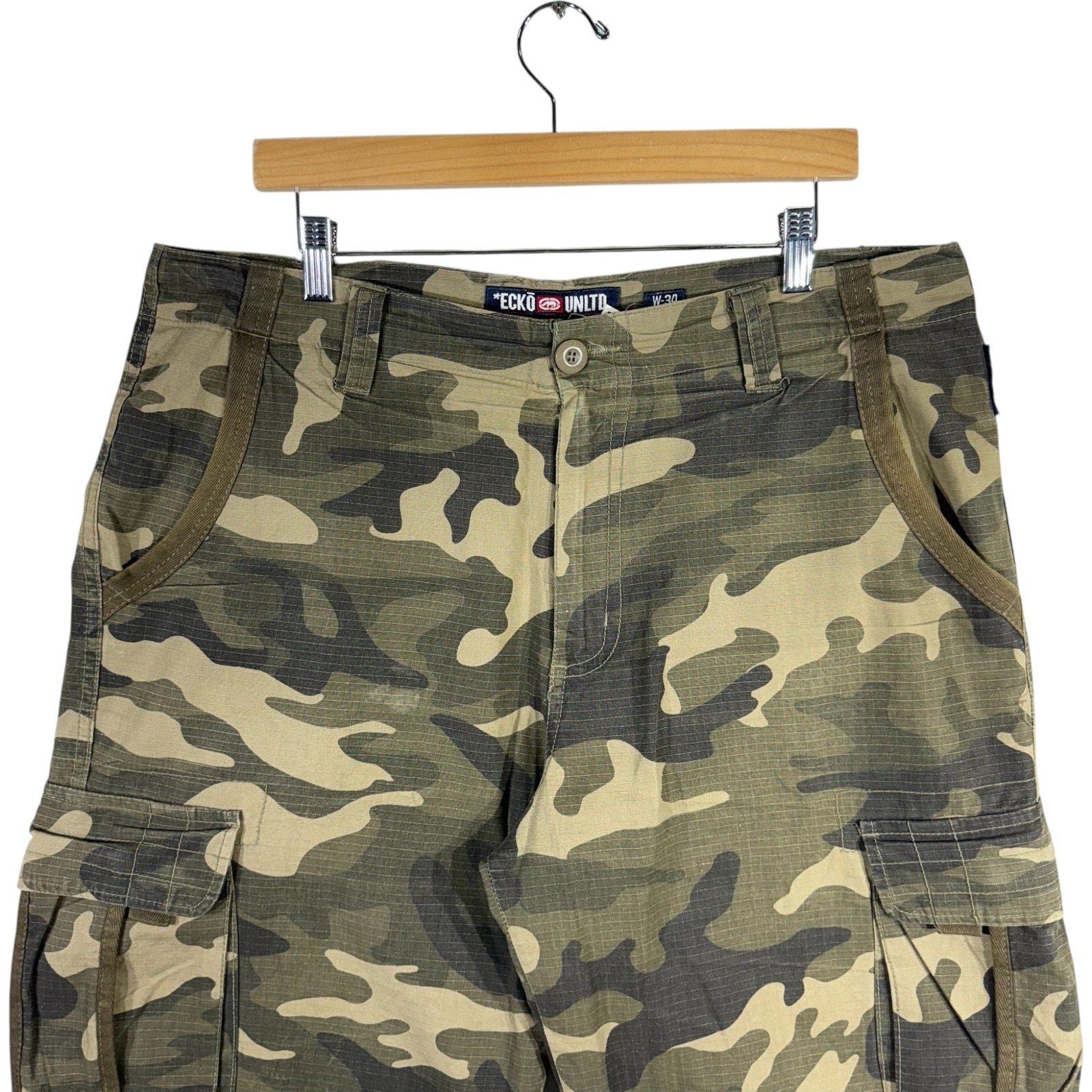 Vintage Y2K Ecko Unlimited Camo Cargo Shorts 34x12
