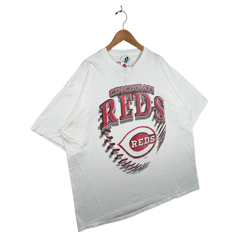 Vintage Dynasty Cincinnati Reds T-Shirt