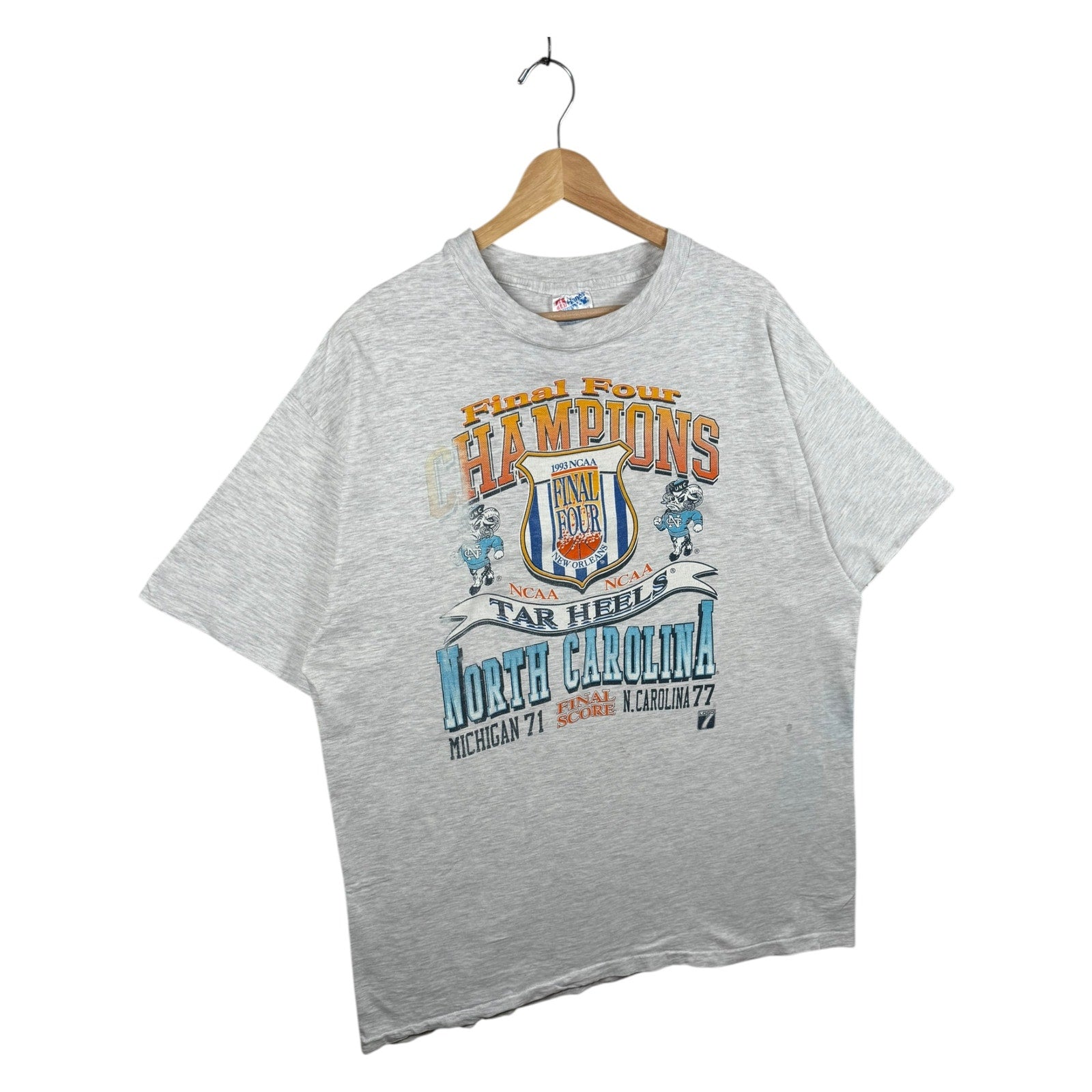Vintage North Carolina Tar Heels T-Shirt