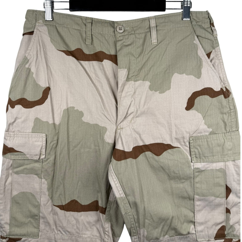 Vintage Camo Cargo Shorts Medium