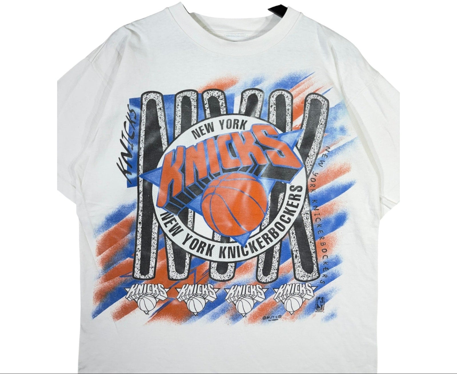 Vintage New York Knicks Logo Graphic NBA T-Shirt