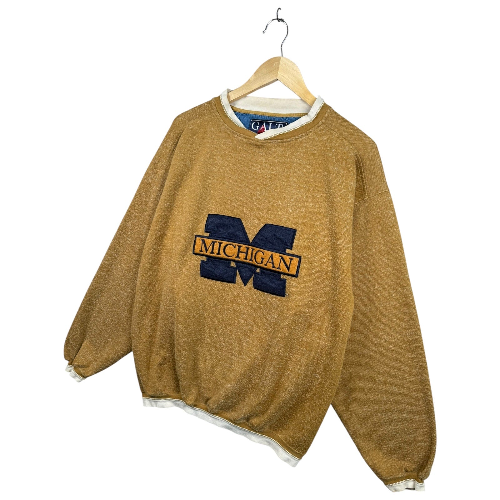 Vintage Michigan Embroidered Sweatshirt Crewneck