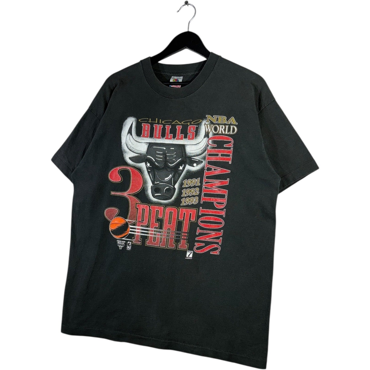 Vintage Chicago Bulls 3-Peat NBA Champions T-Shirt