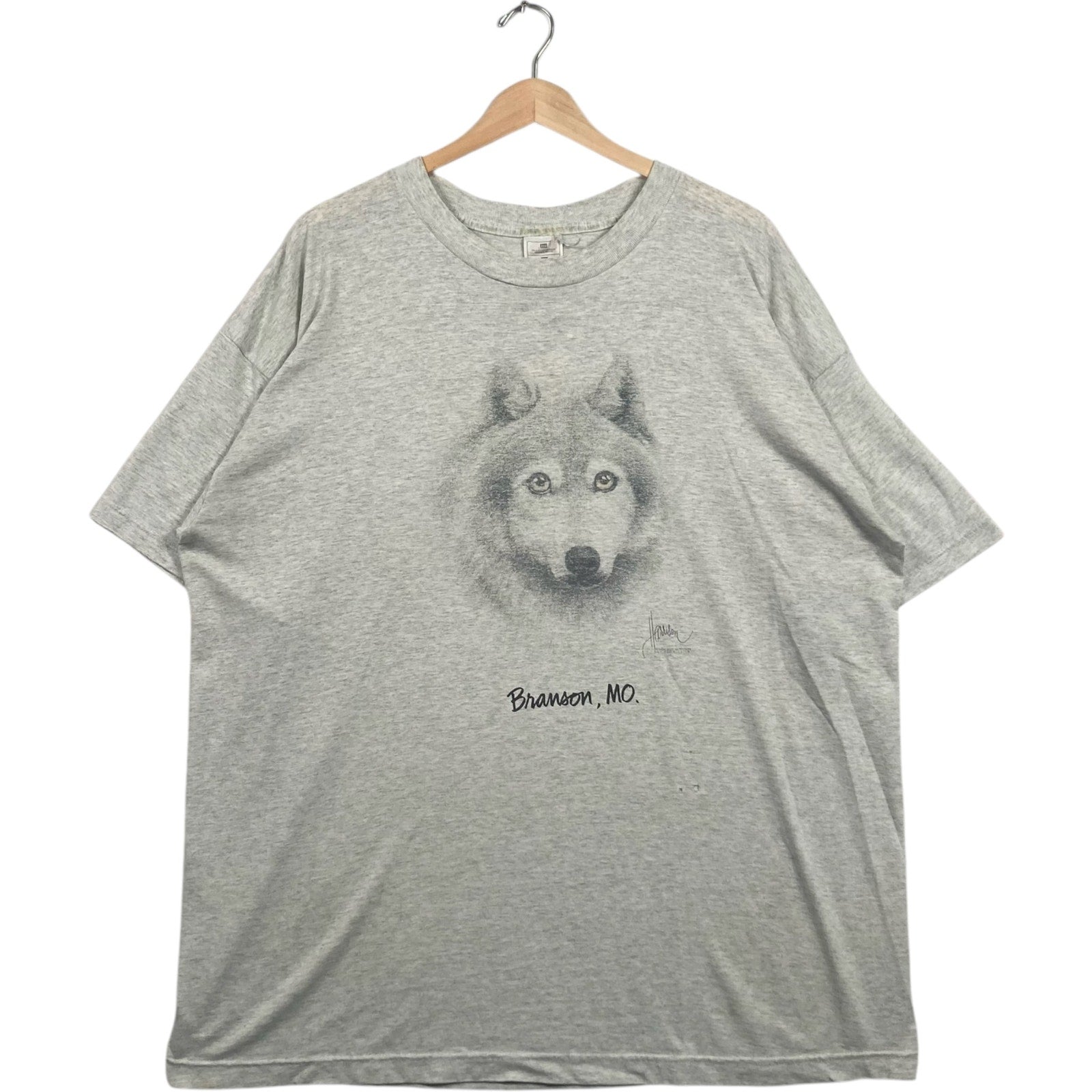 Vintage Branson Montana Wolf Tee