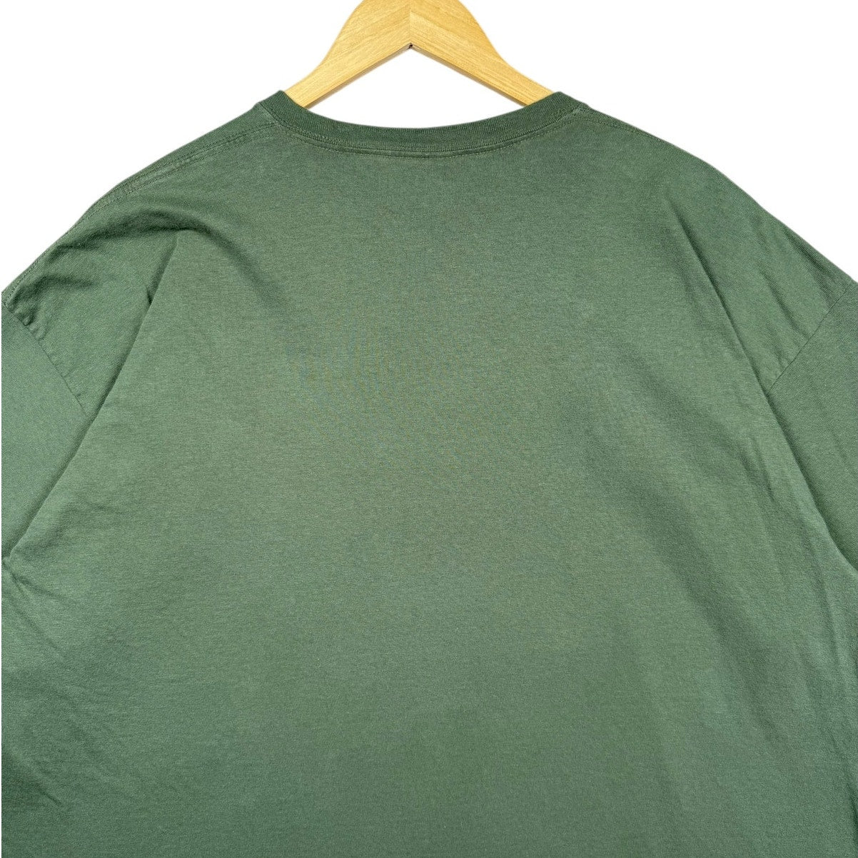 Vintage Eagles Wings Isaiah 40:31 Graphic T-Shirt