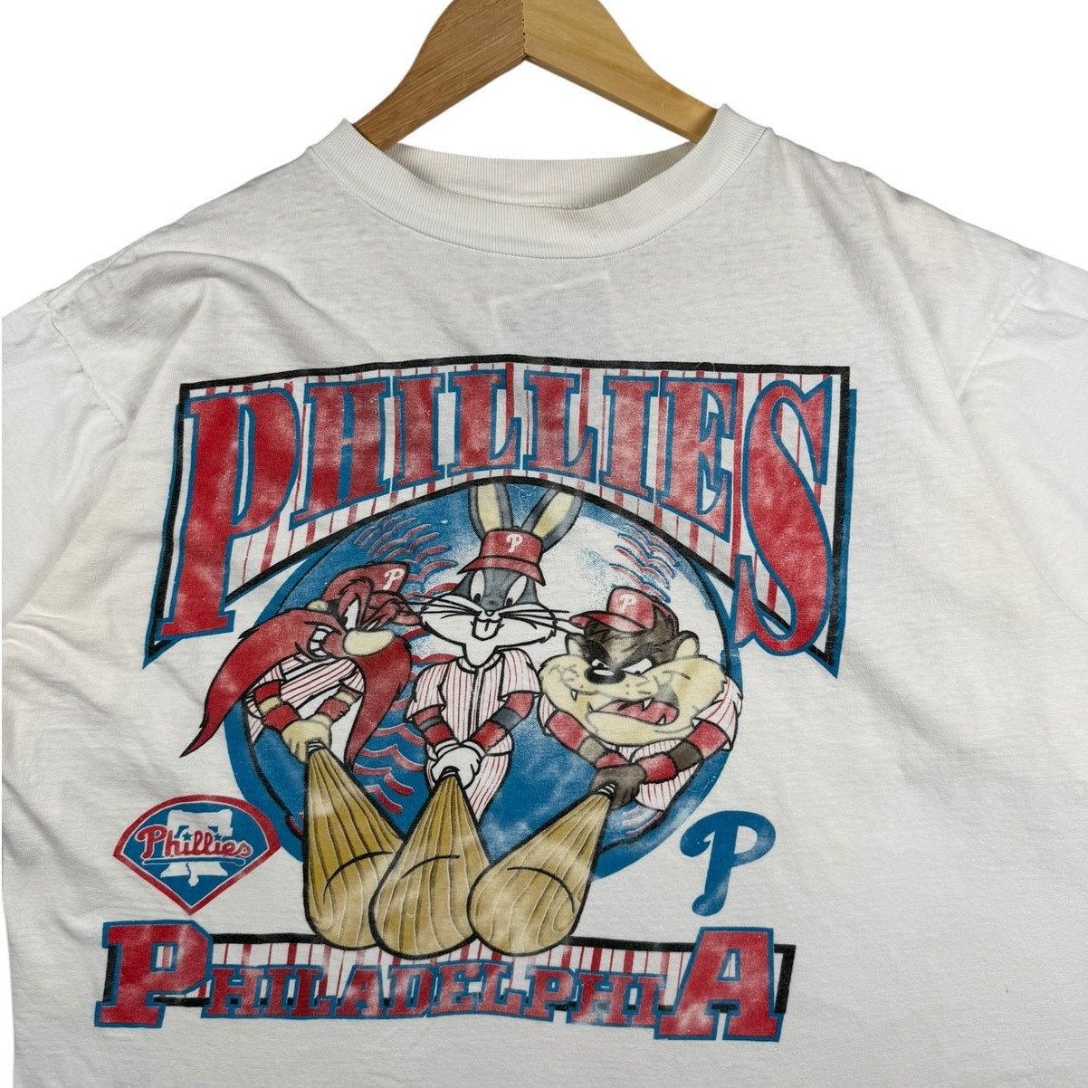 Vintage Philadelphia Phillies Looney Tunes MLB T-Shirt