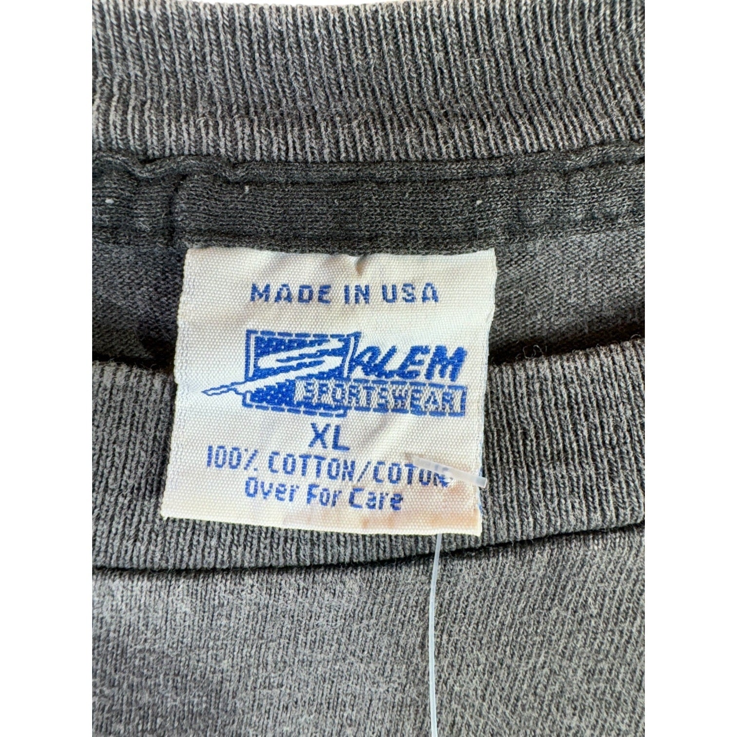 Vintage Salem Pittsburgh Penguins NHL Graphic T-Shirt