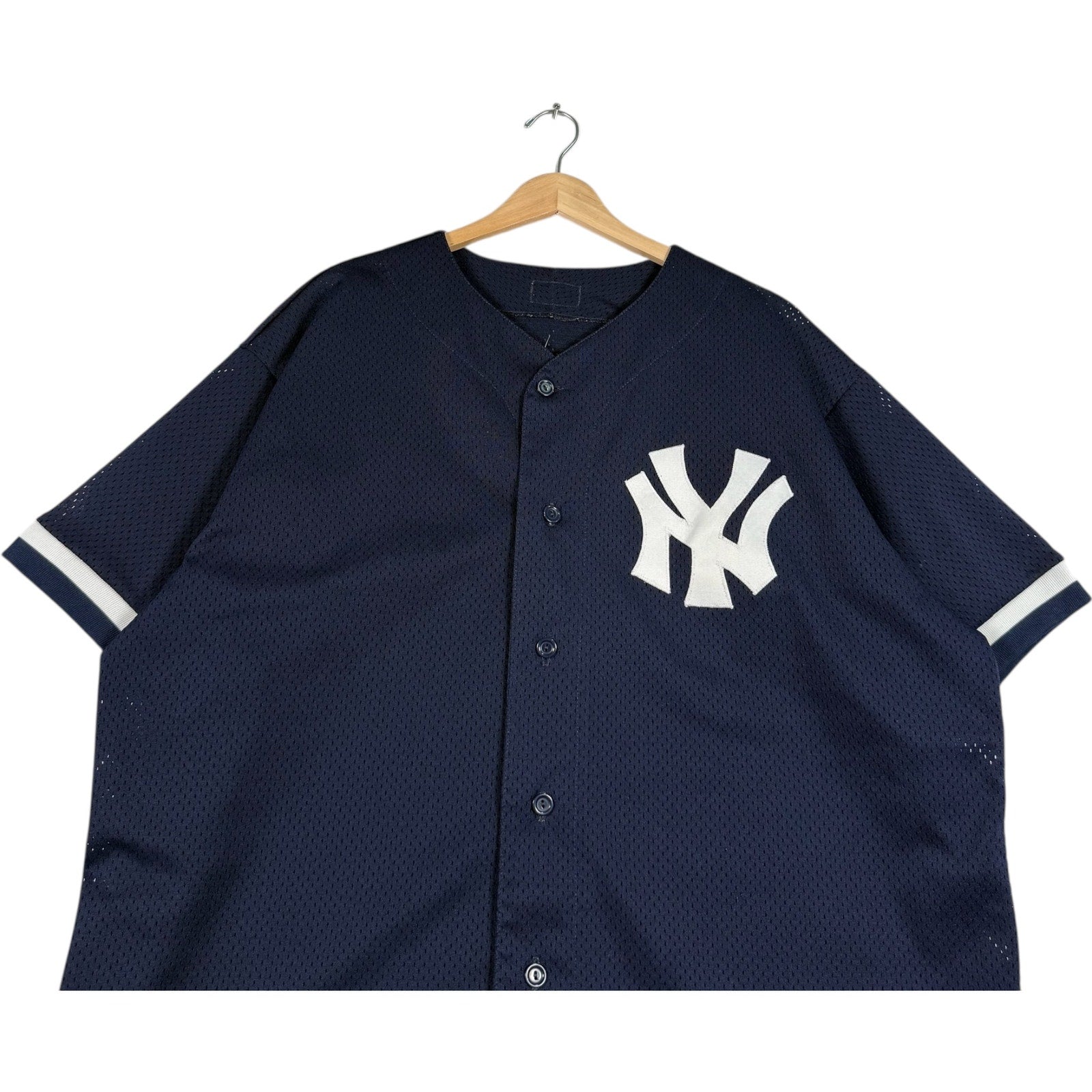 Vintage Majestic New York Yankees Logo MLB Jersey