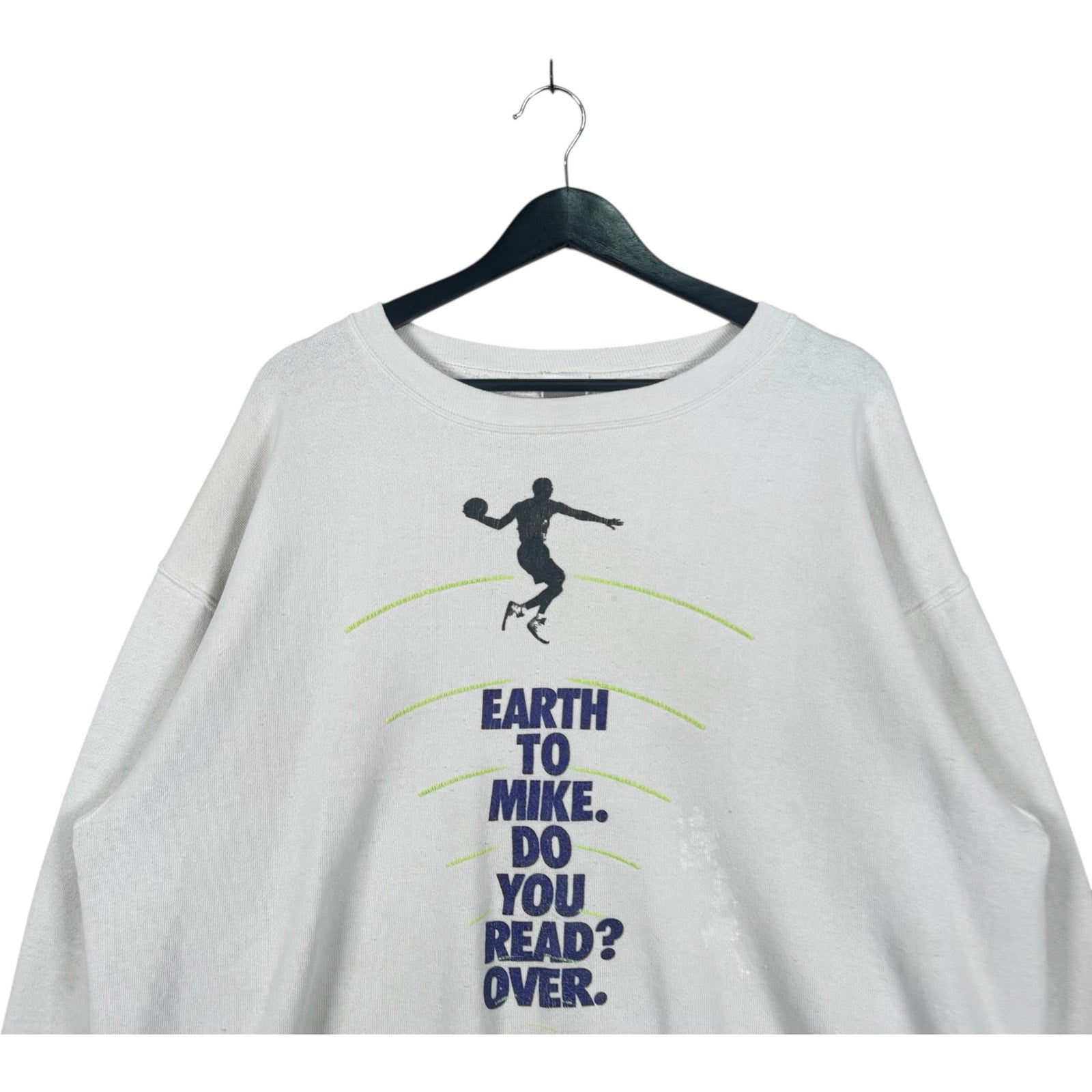 Vintage Nike "Earth to Micheal Jordan" Crewneck