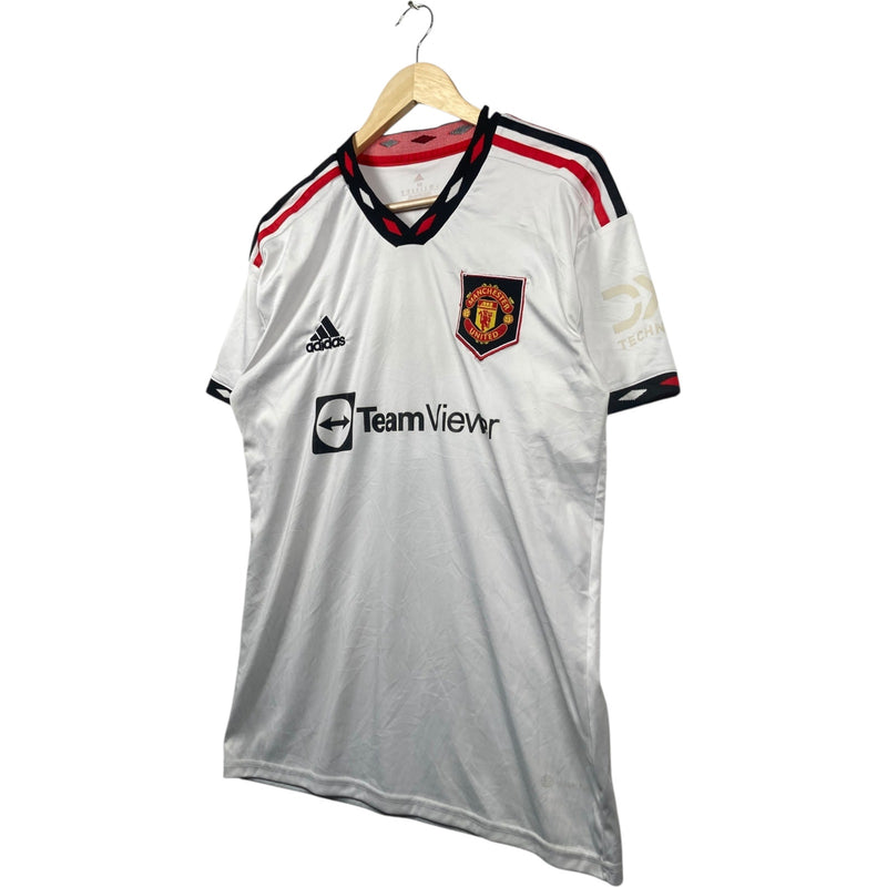 Vintage Adidas Manchester United B Fernandes 8 Soccer Jersey