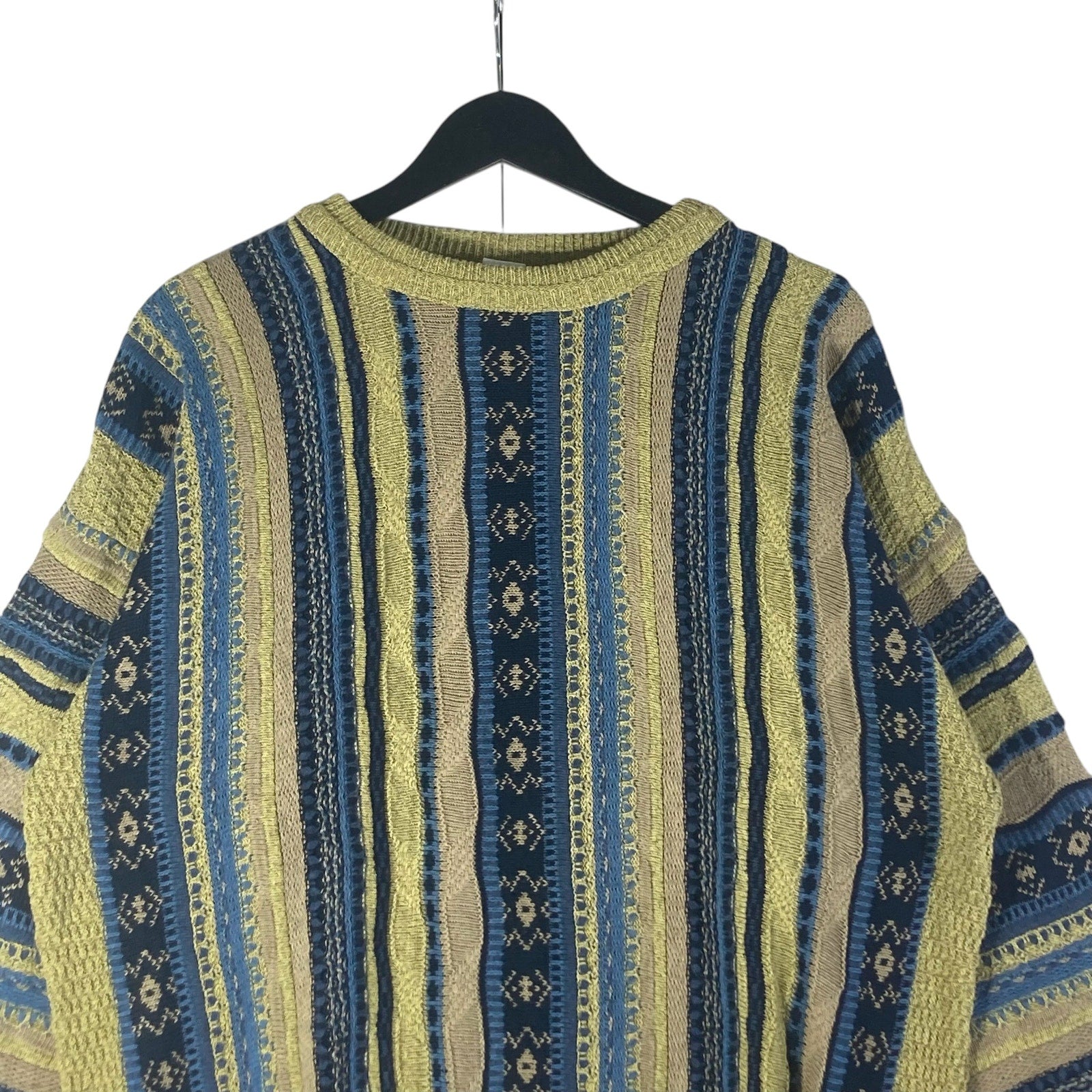 Vintage 3D Patterned Knit Pullover Sweater