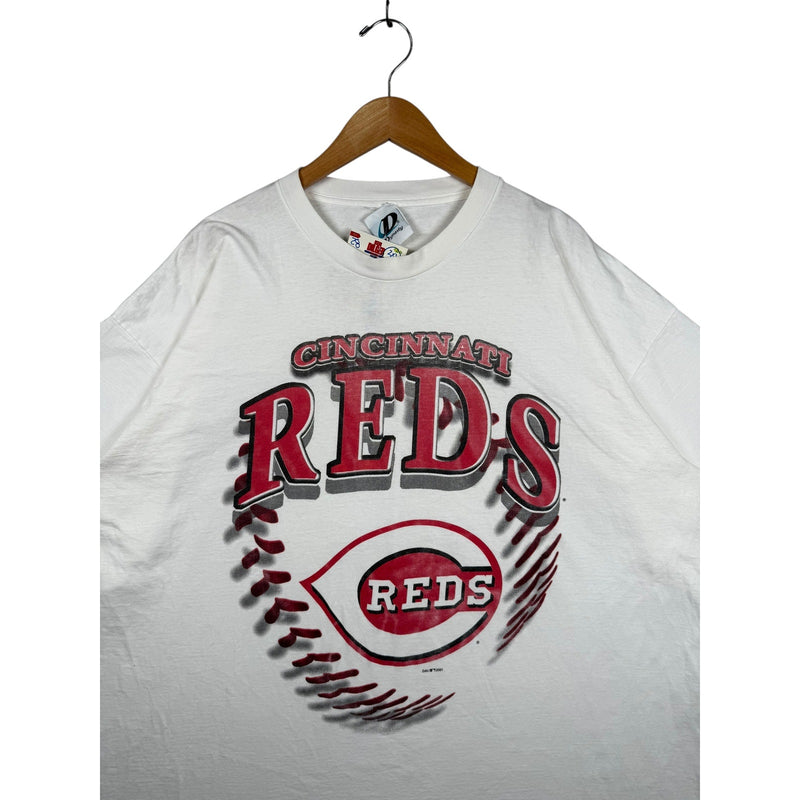 Vintage Dynasty Cincinnati Reds T-Shirt