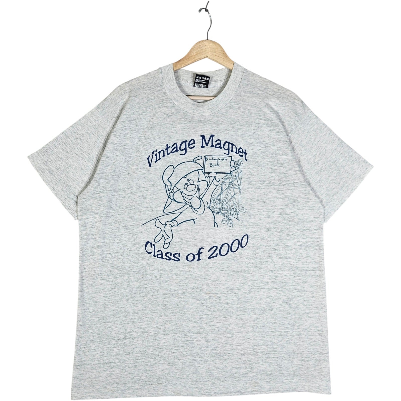 Vintage Magnet Class of 2000 Tee
