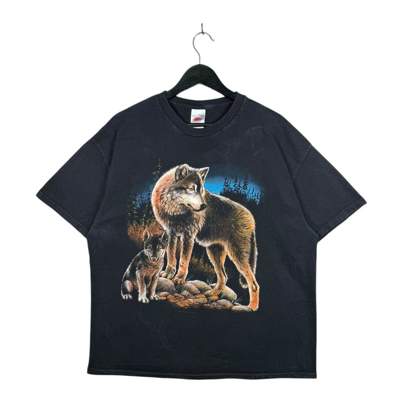 Vintage Wolf and Pup Nature Graphic T-Shirt
