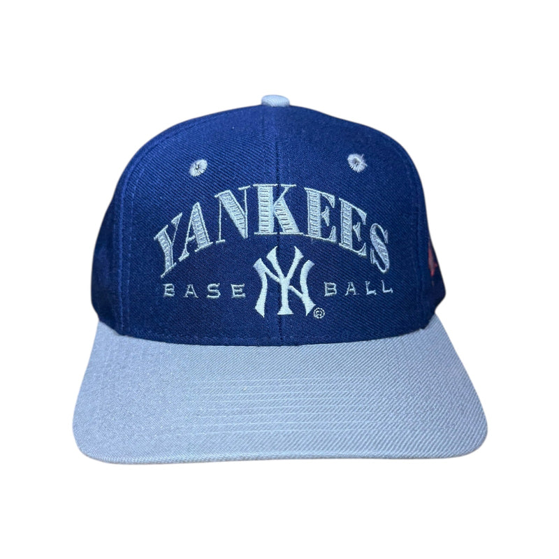 Vintage New York Yankees MLB Snapback Hat