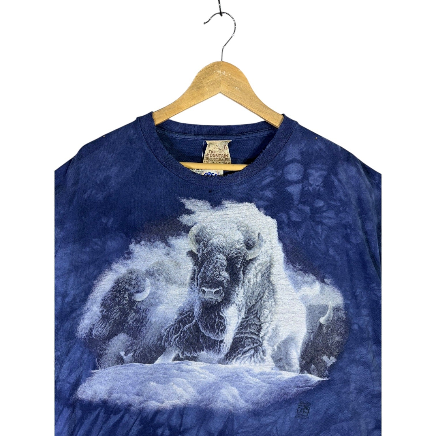 Vintage Buffalo Wildlife Nature Tie-Dye T-Shirt