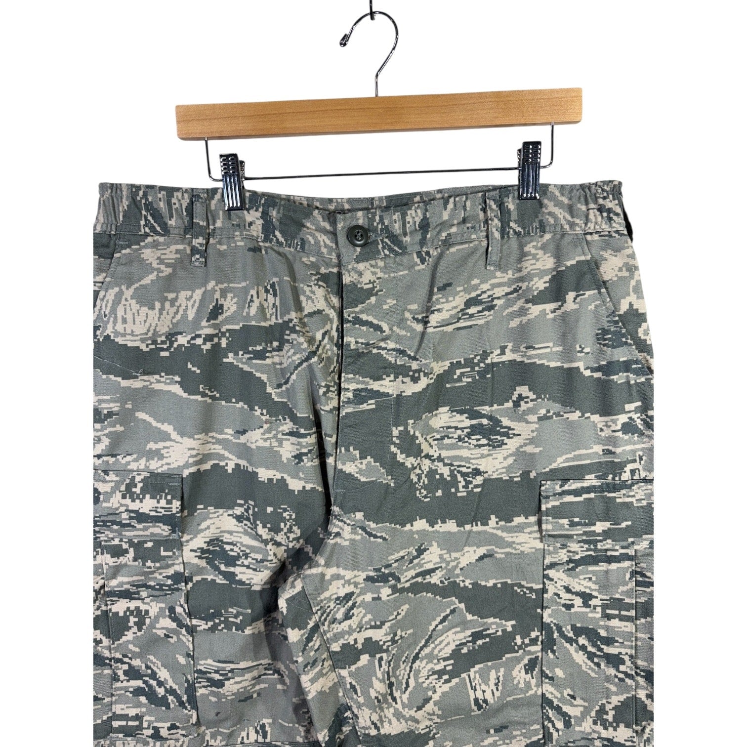 Vintage Tiger Stripe Camouflage Cargo Shorts 38