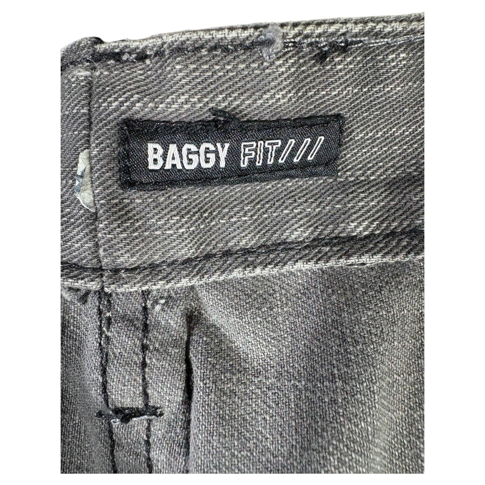 Vintage Cross pattern Baggy Fit Denim Carpenter Shorts 37