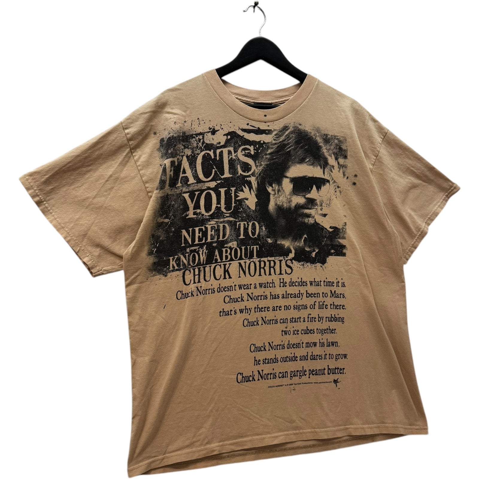 Vintage"Facts You Need To Know About Chuck Norris"Tee