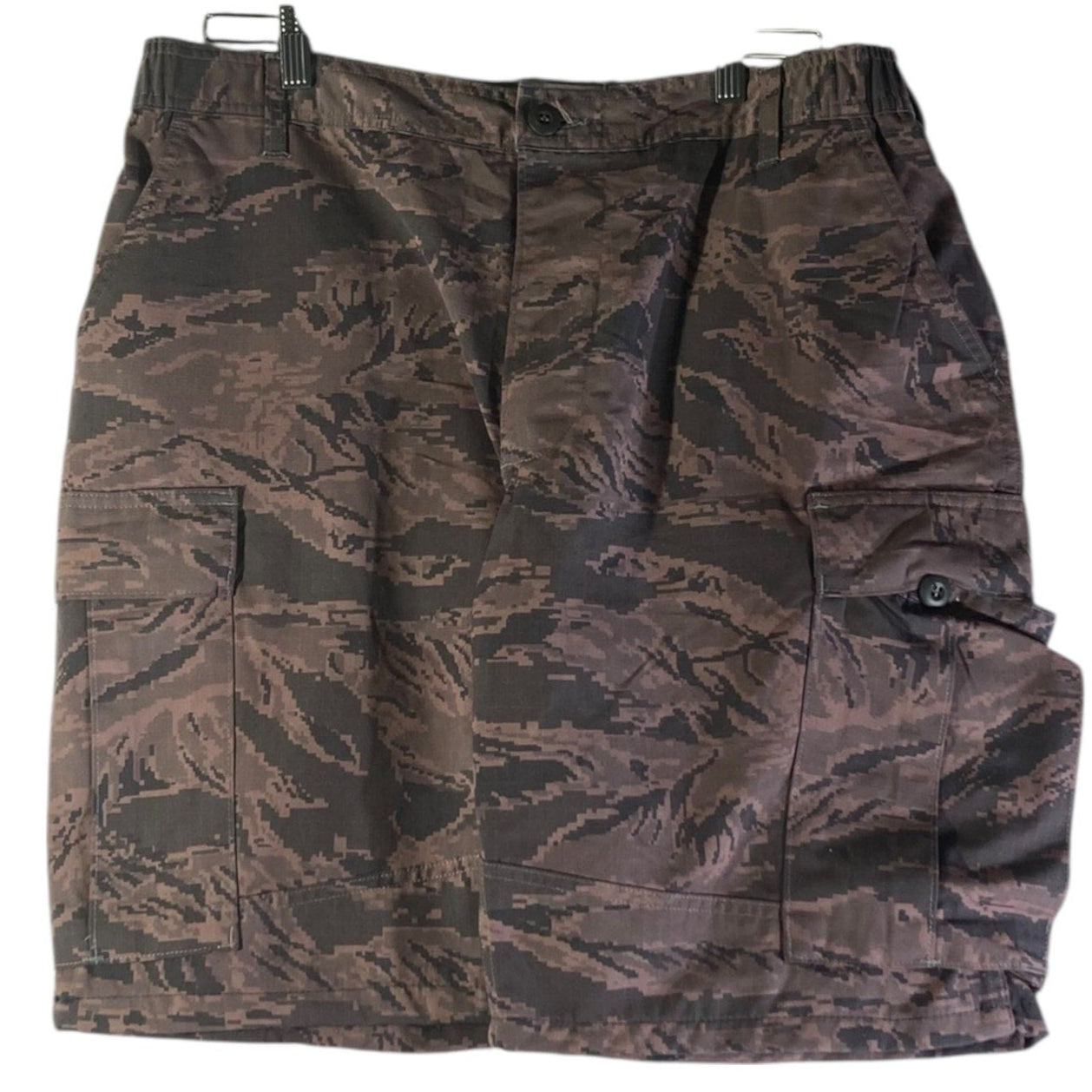 Vintage US Air Force Camo Cargo Shorts 34