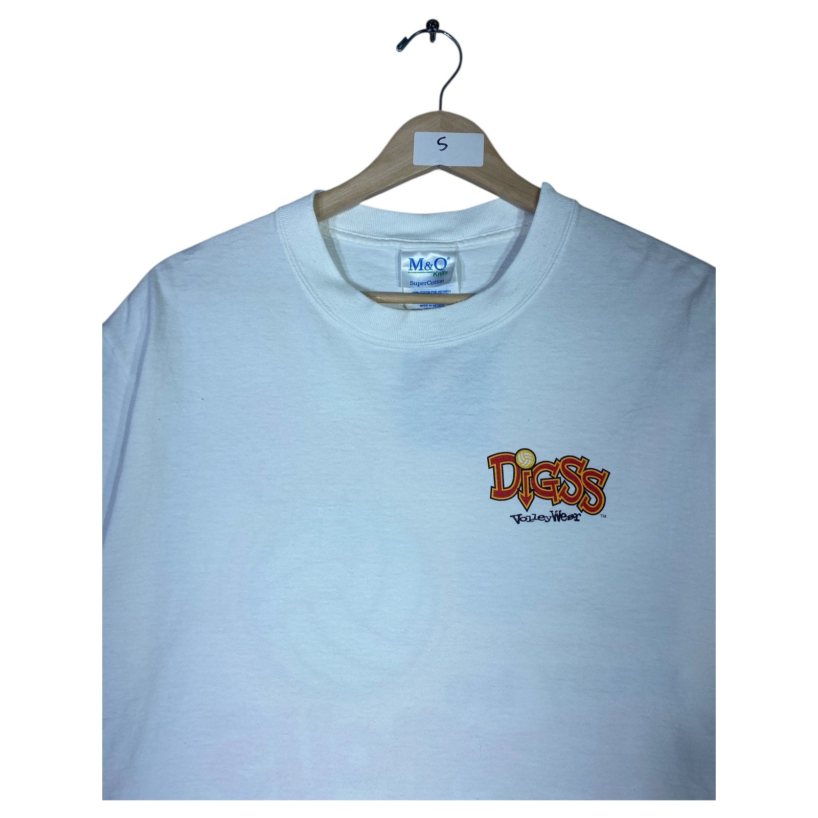 Vintage Digss Volley Wear Volleyball Humor Graphics T-Shirt