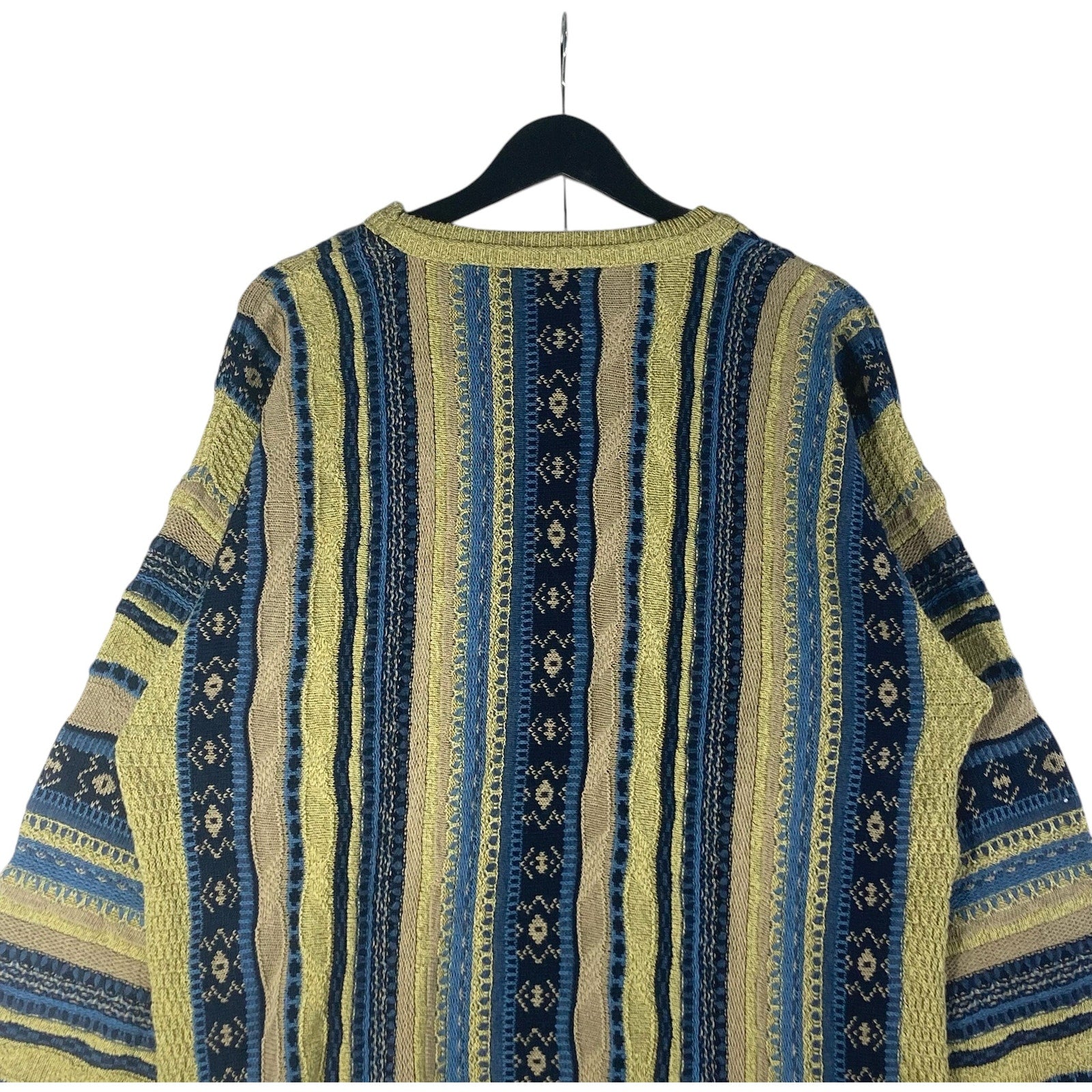Vintage 3D Patterned Knit Pullover Sweater