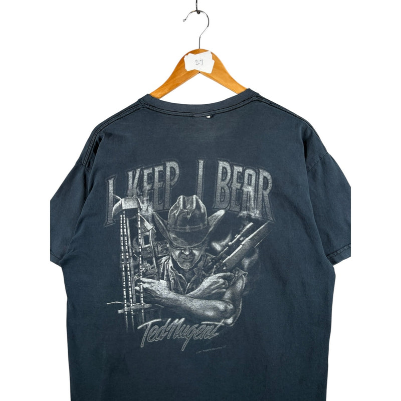 Vintage Ted Nugent I Keep I Bear Graphic Print T-Shirt
