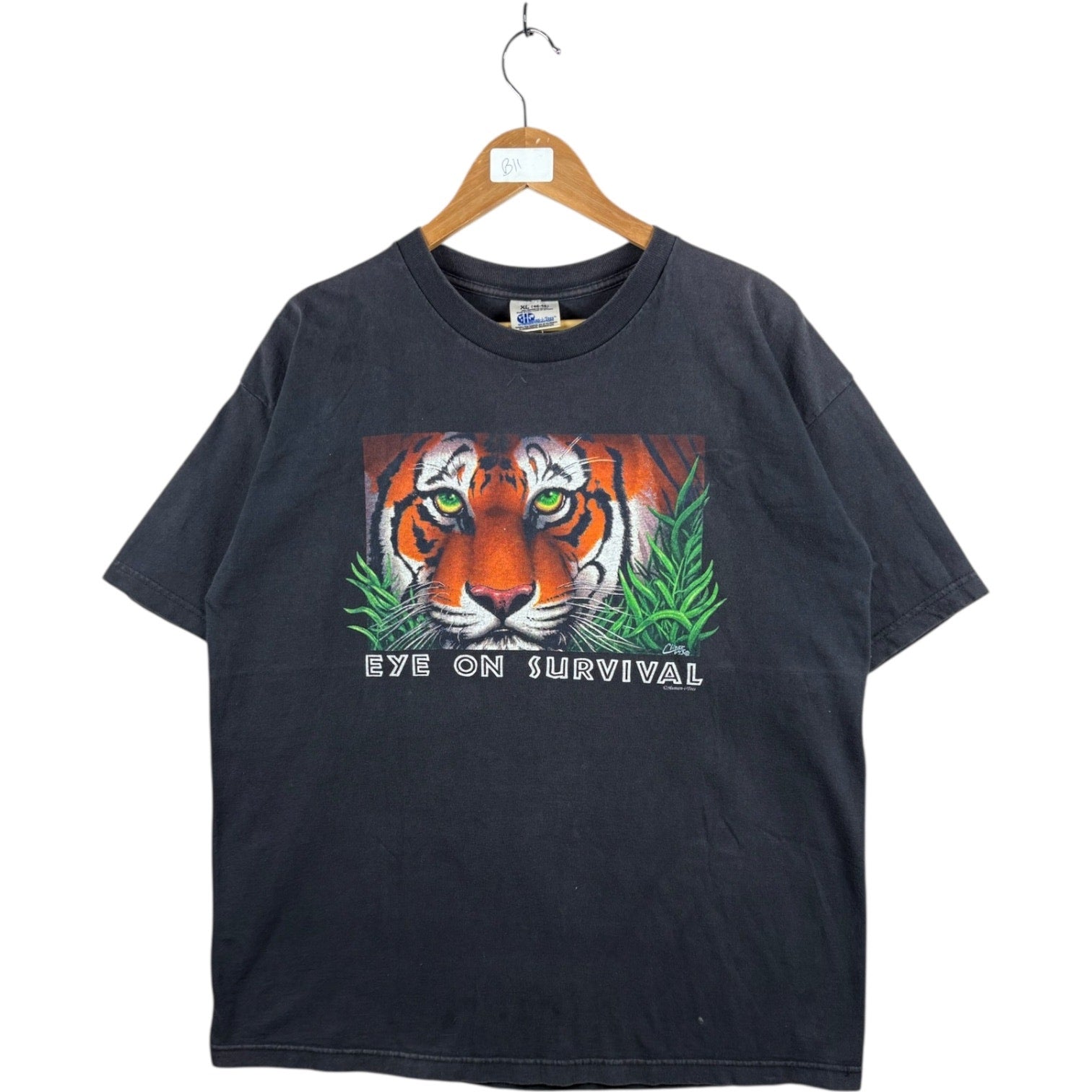 Vintage Eye On Survival Tiger Graphic Print T-Shirt