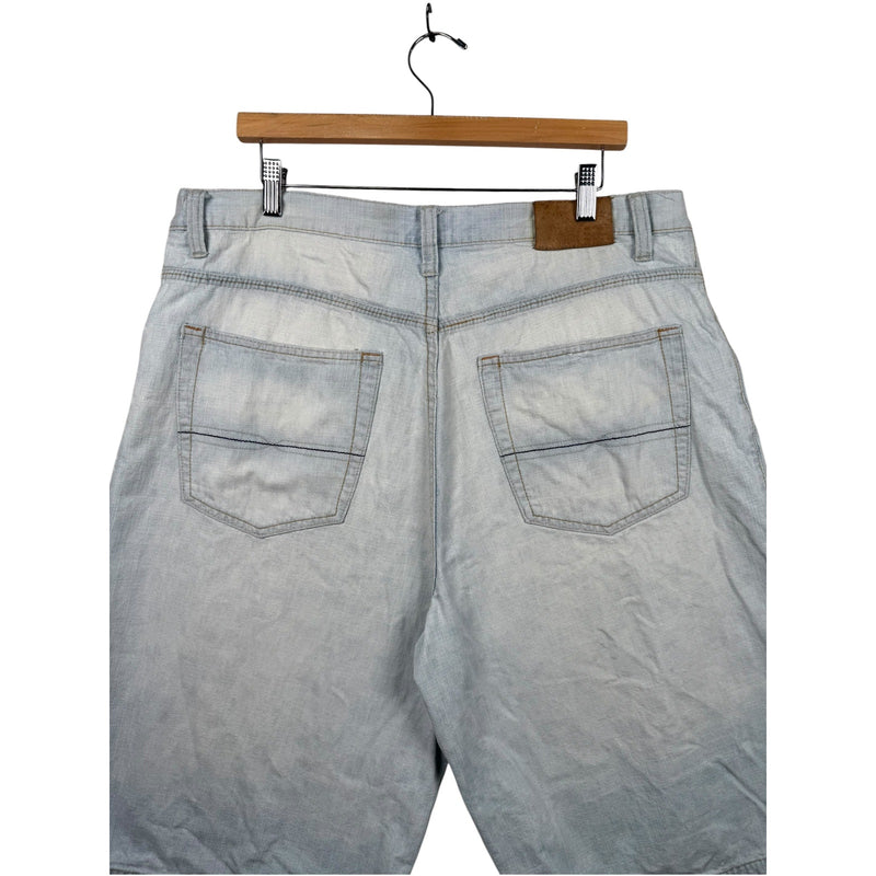 Vintage Light Wash Straight Leg Jean Denim Shorts 38