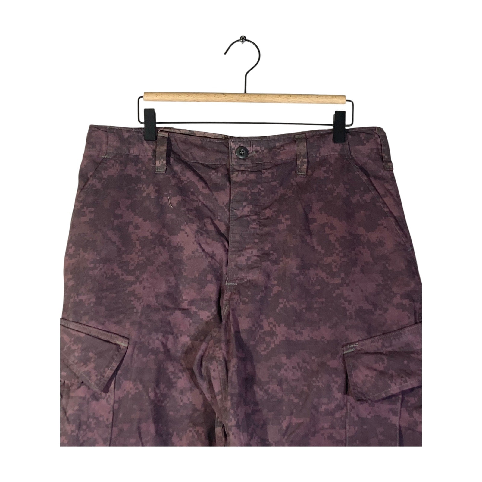 Vintage Camouflage Cargo Pockets Shorts 34x12